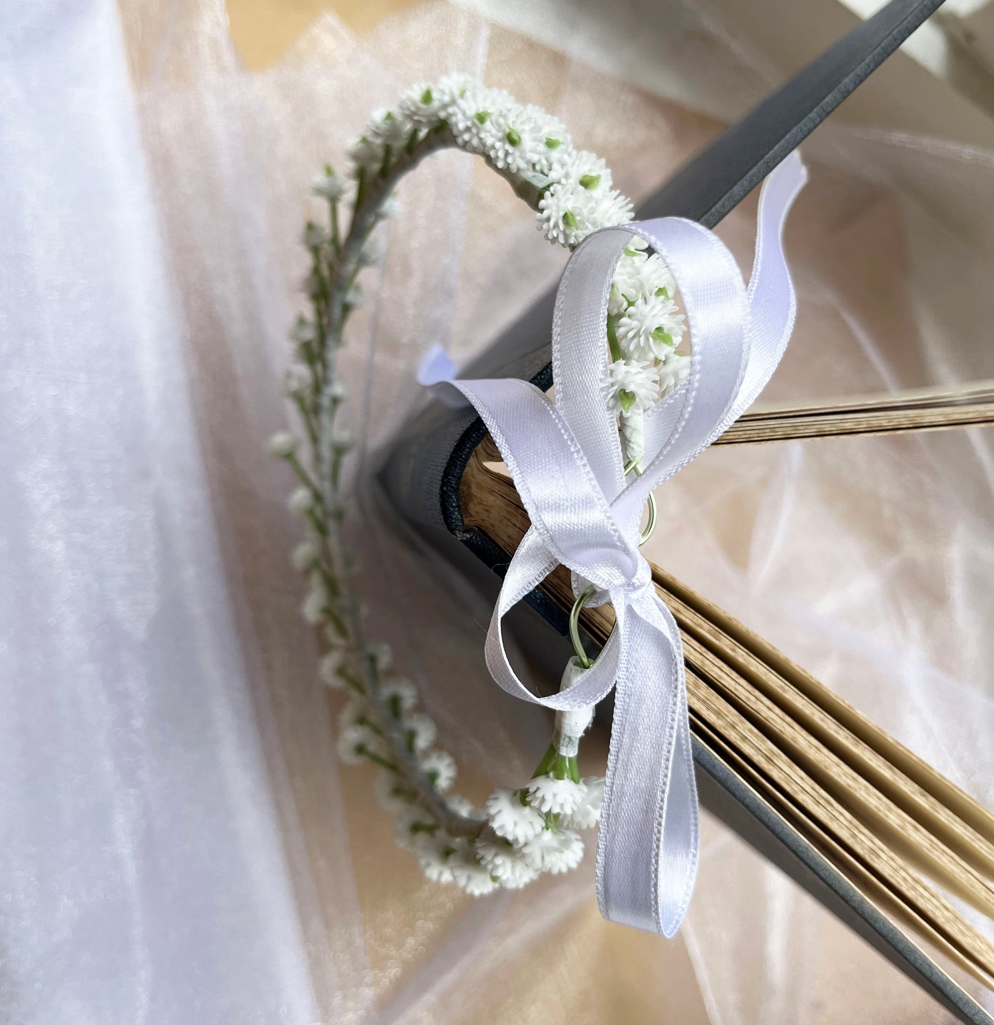 Thin Baby's Breath Gypsophila Flower Crown