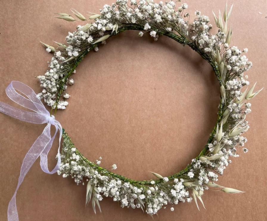 Gypsophila and Dried Flowers Crown