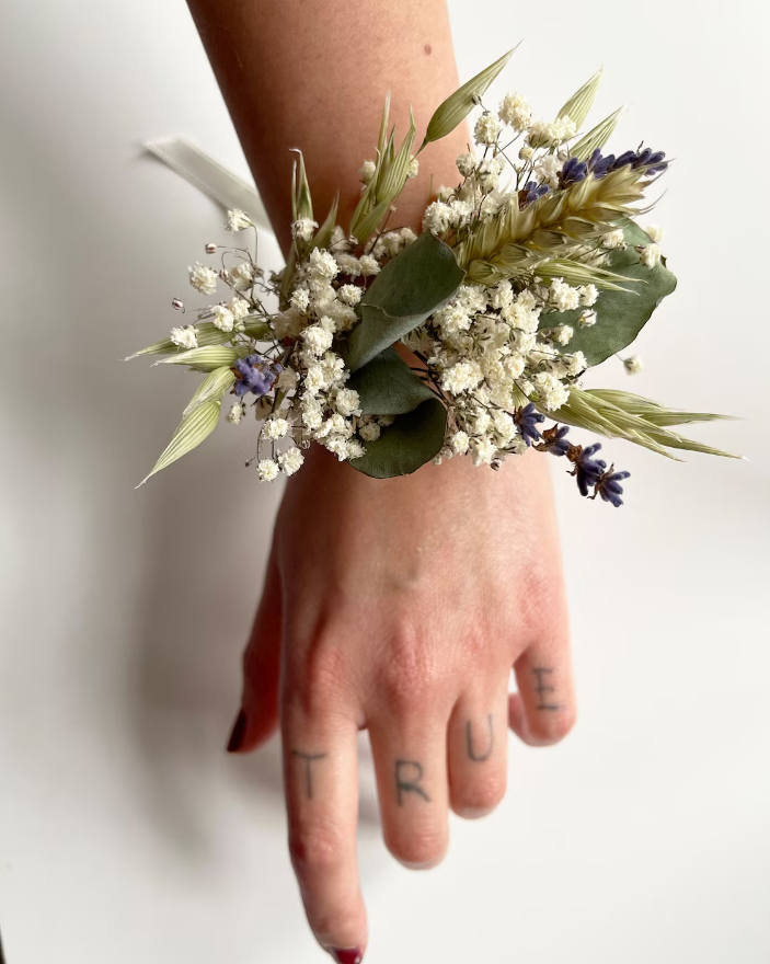 Natural Dried Flower Wrist Corsage