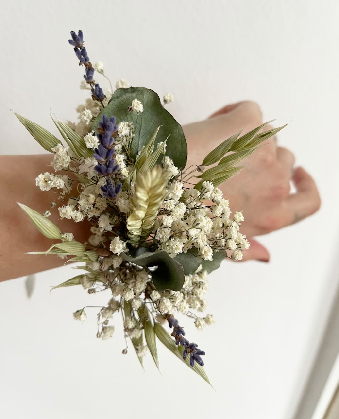 Natural Dried Flower Wrist Corsage