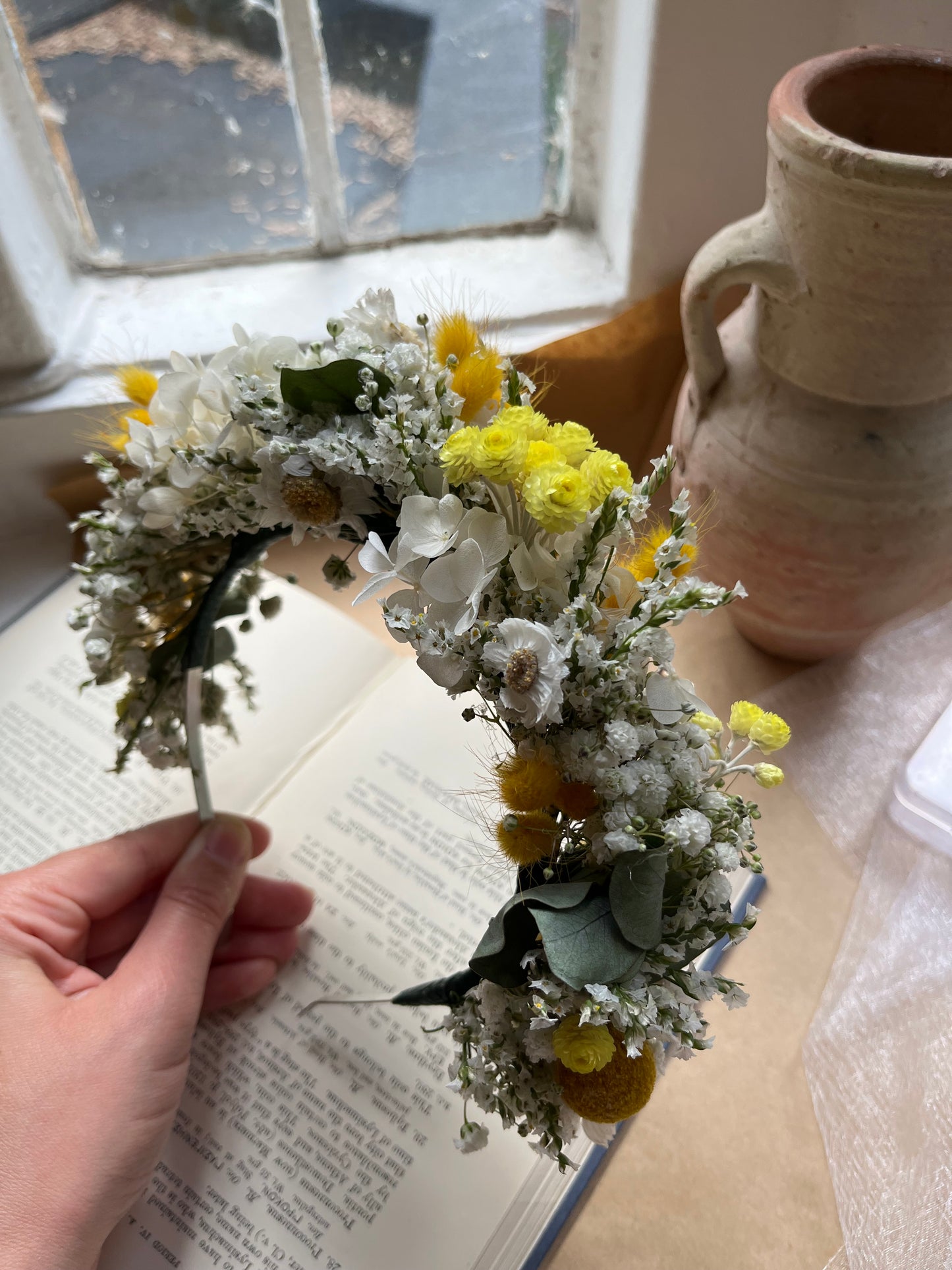 Yellow White Baby`s Breath Daisy Dried Flower Crown