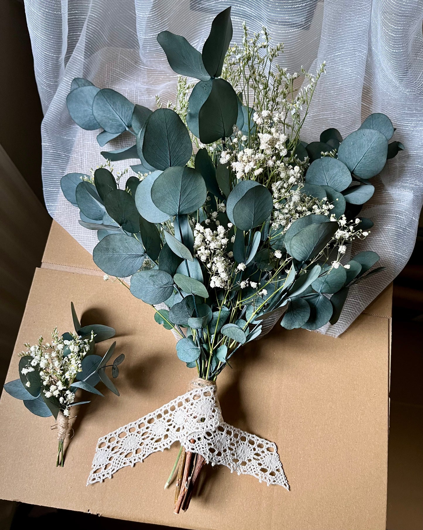 Natural Eucalyptus Gypsophila Dried Wedding Flowers for Bride Bridesmaid Flwoergirls