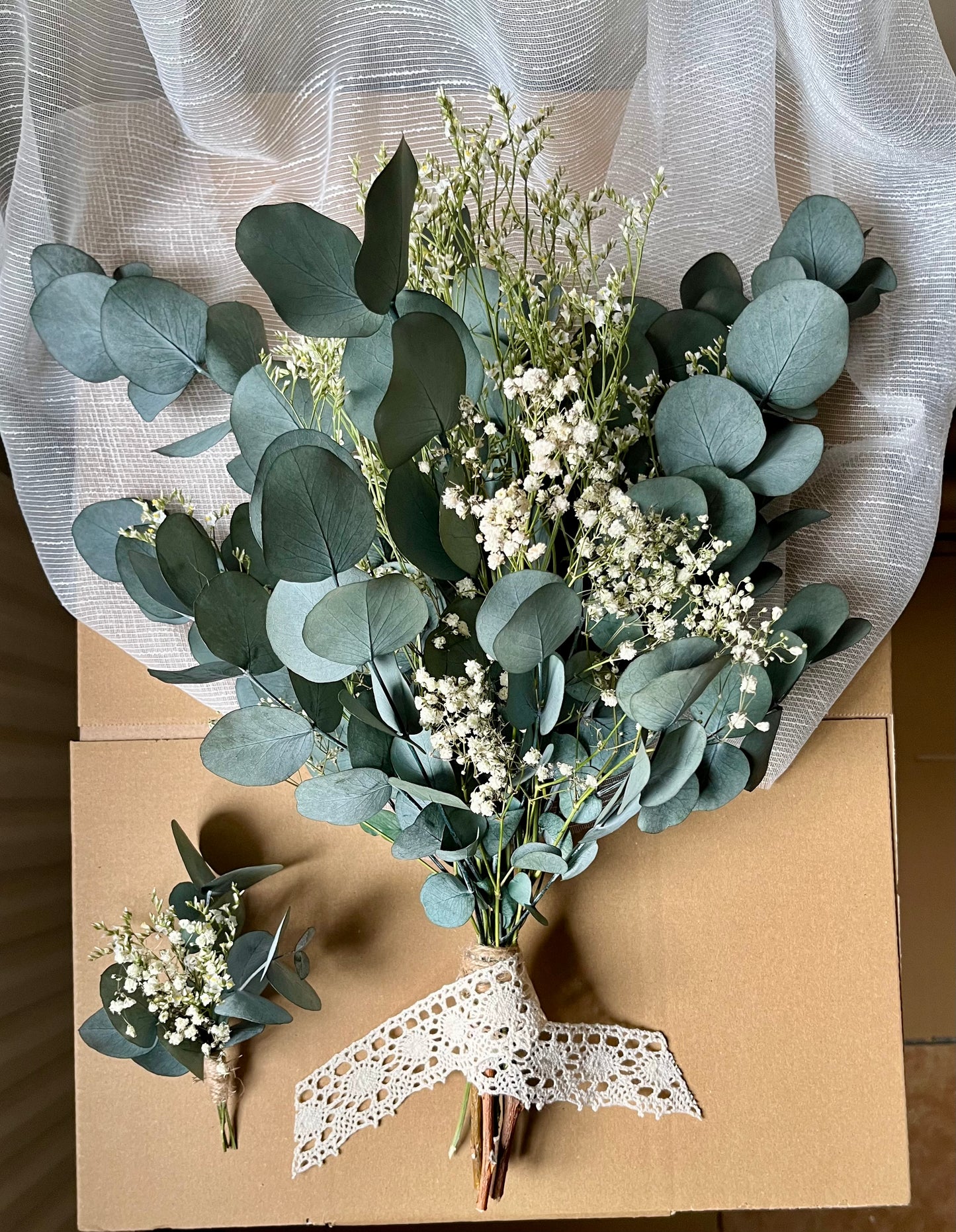 Natural Eucalyptus Gypsophila Dried Wedding Flowers for Bride Bridesmaid Flwoergirls