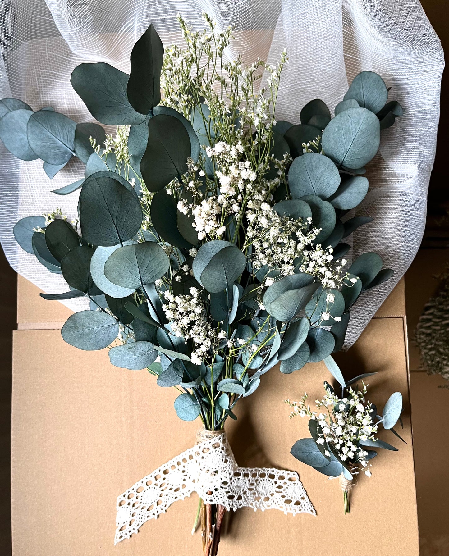 Natural Eucalyptus Gypsophila Dried Wedding Flowers for Bride Bridesmaid Flwoergirls