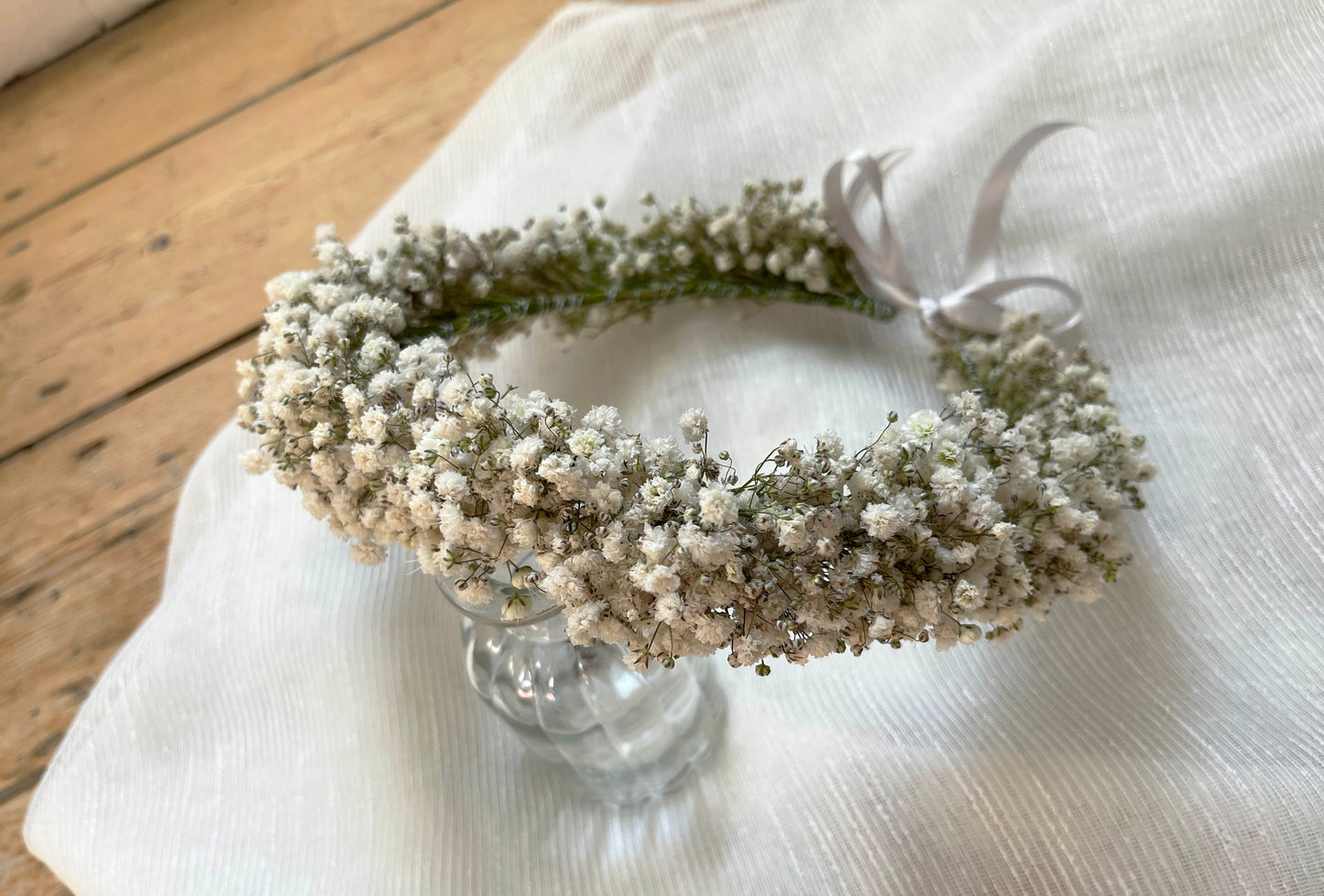 Dried Baby's Breath Gypsophila Crown